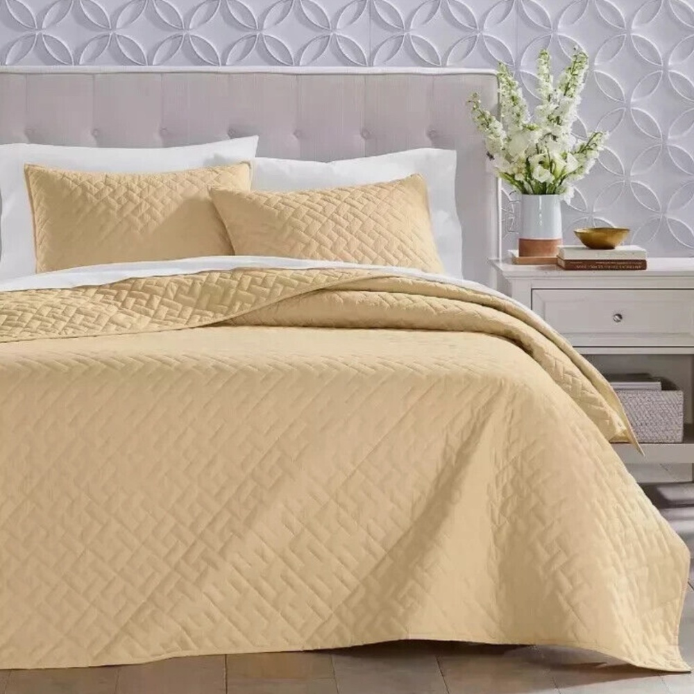 Charter Club Chambray Quilt, Full/Queen - Picture 1 of 1